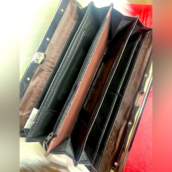 ASHBURN   Wallet Set Red, Blue, Brown - Picture 4 of 8